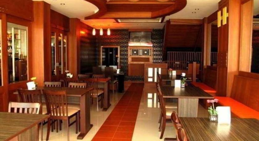 Triple Rund Place Hotel Patong Exterior photo